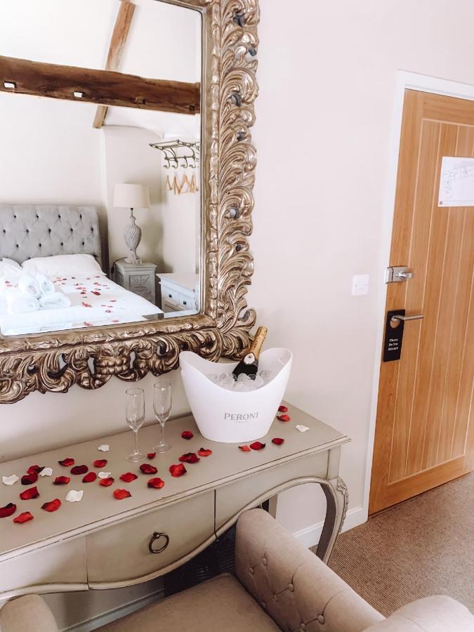 Отель Kings Head Bawburgh Экстерьер фото