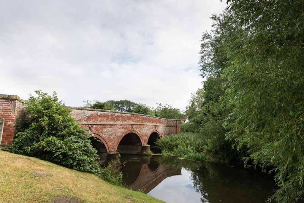 Отель Kings Head Bawburgh Норвич Экстерьер фото